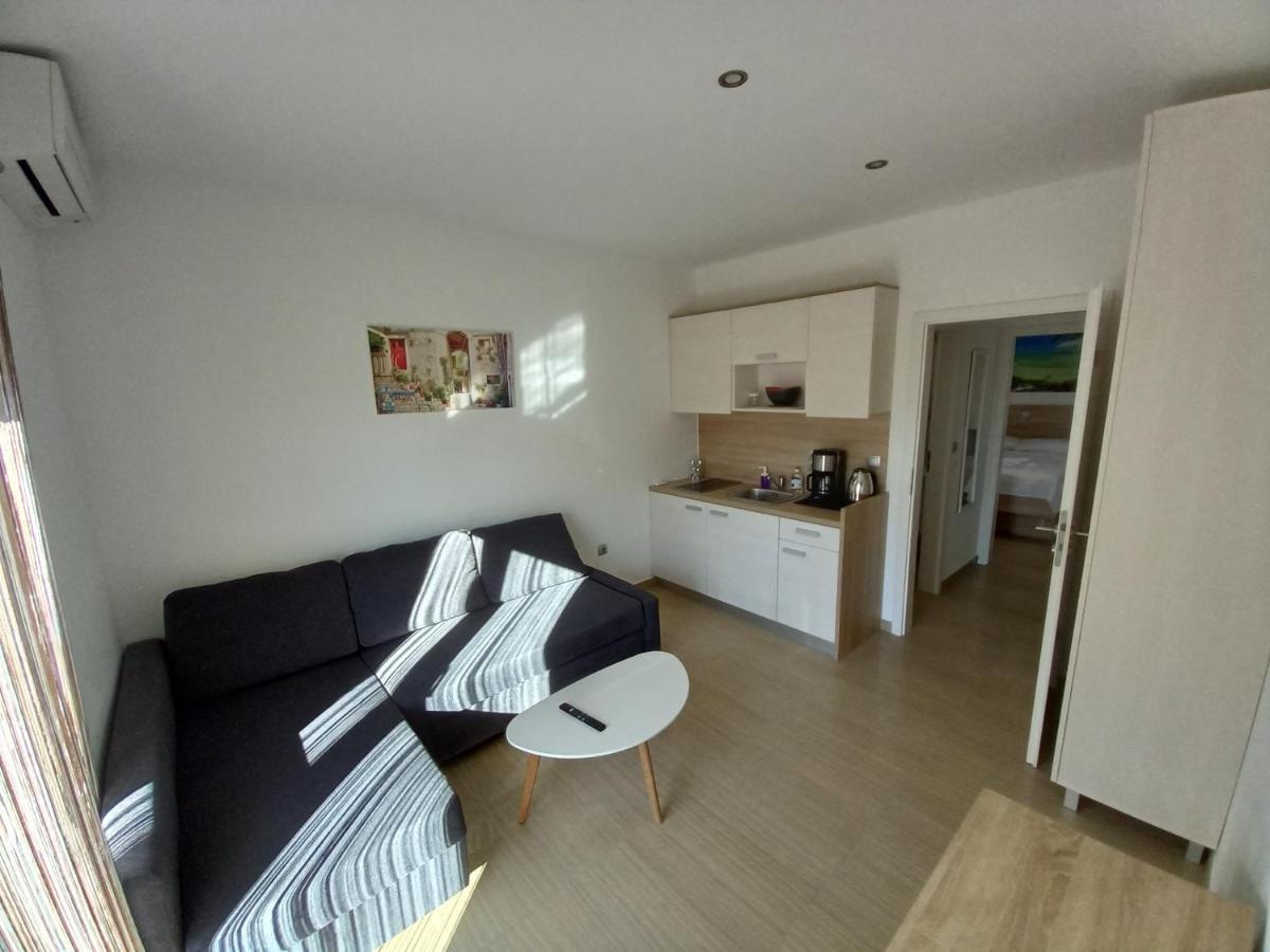 Apartmani Tropical Водице Экстерьер фото
