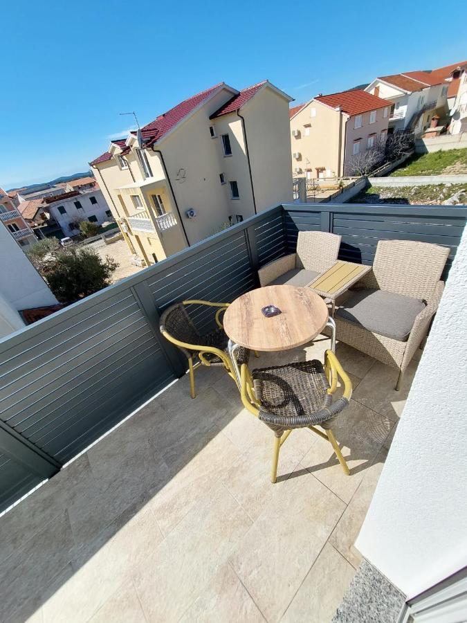 Apartmani Tropical Водице Экстерьер фото